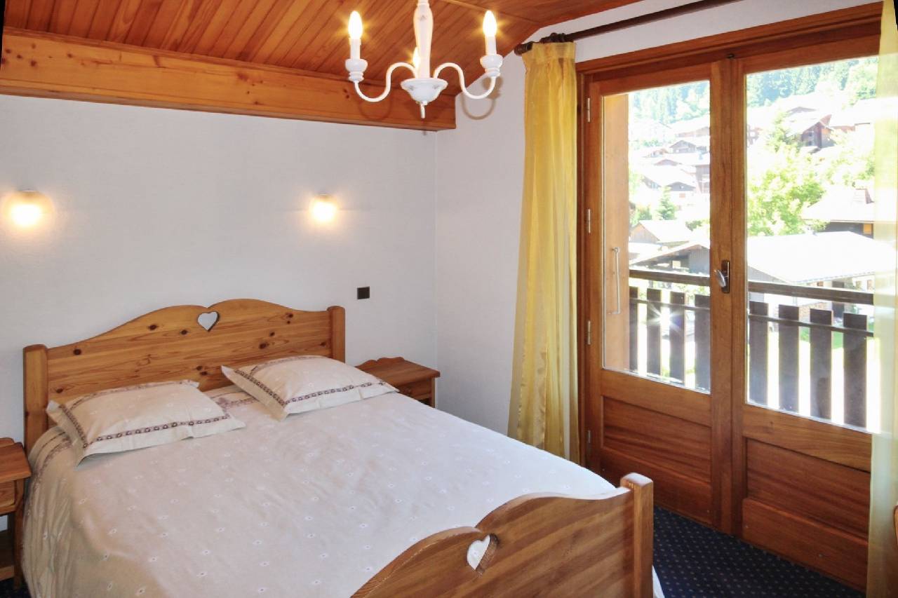 Cozy Apartment With Stunning Mountain Views In The Rhône Al 
