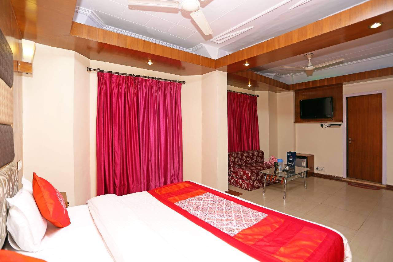 Oyo 8637 Shivam Hotel 