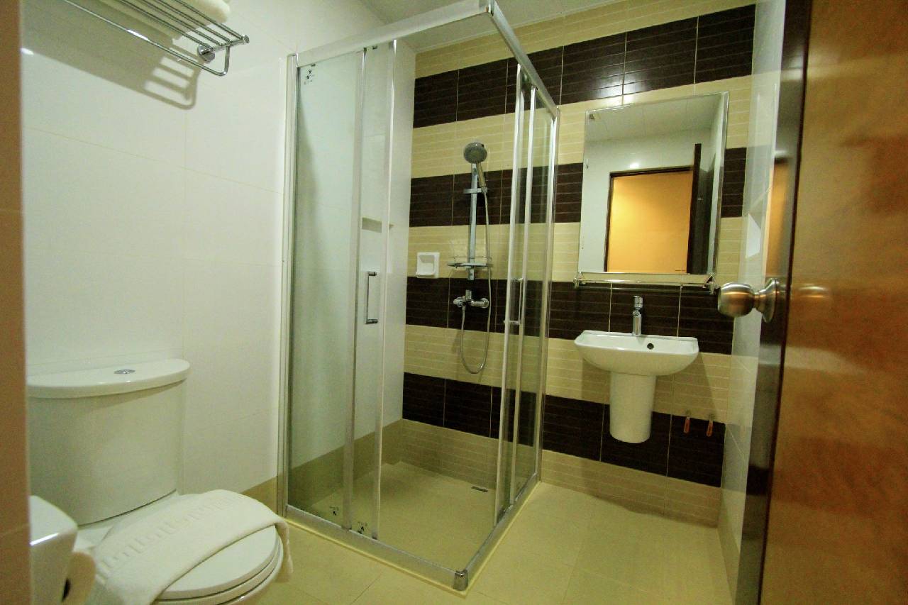 Coron Soleil Express Hotel (كورون سولیل اکسپرس هتل) 