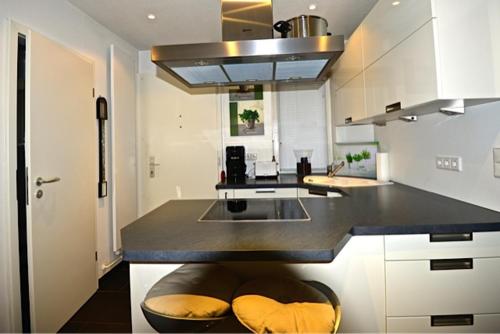 Luxus Apartment 27 (لوکسوس آپارتمان ۲۷) 