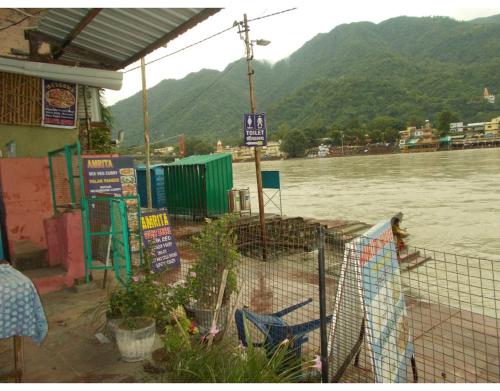 Dormitory At Ganga River 