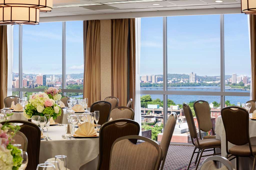 Wyndham Boston Beacon Hill (ویندهام بوستون بیكون هیل) Restaurant