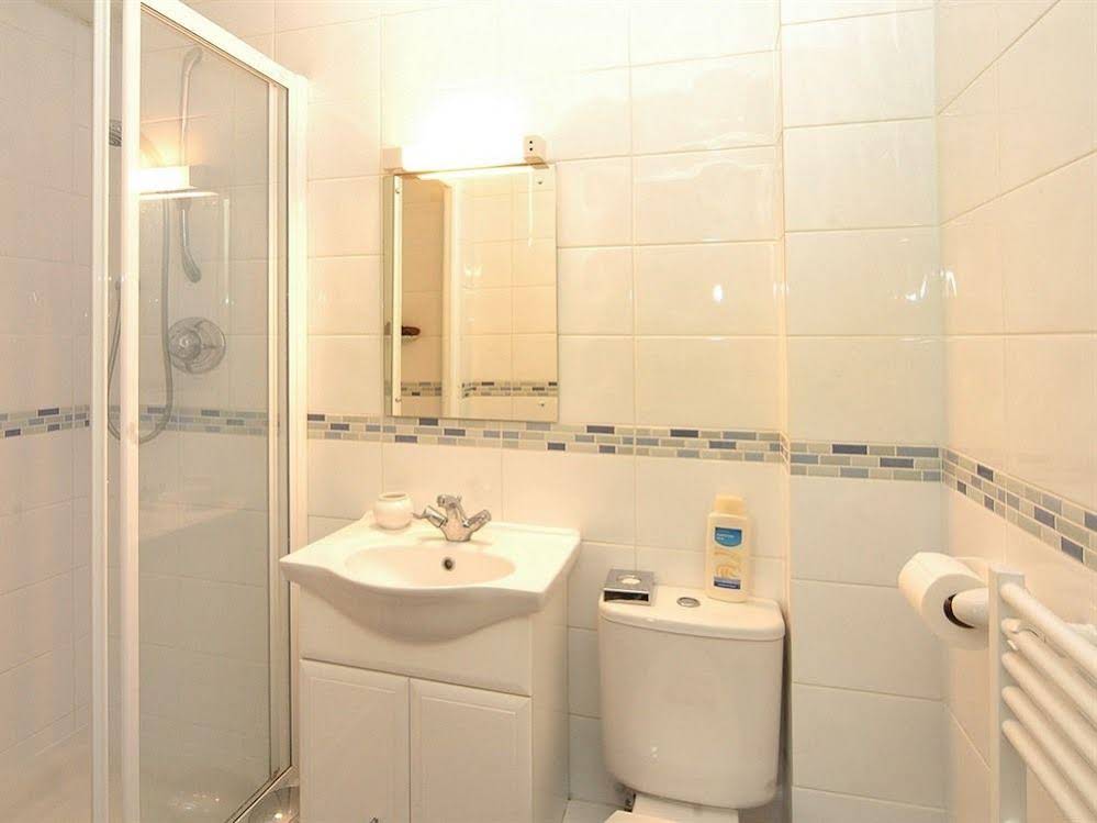 Luccombe Villa Holiday Apartments (لوككومب ویلا هالیدی آپارتمنتس) 