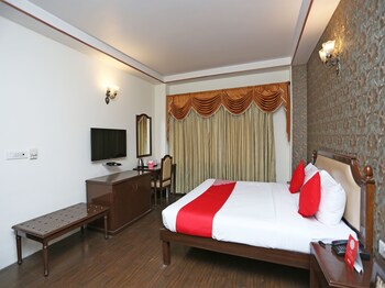 Oyo 16565 Karnal Haveli Guestroom