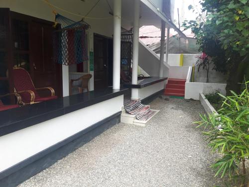 Cliff House Homestay 