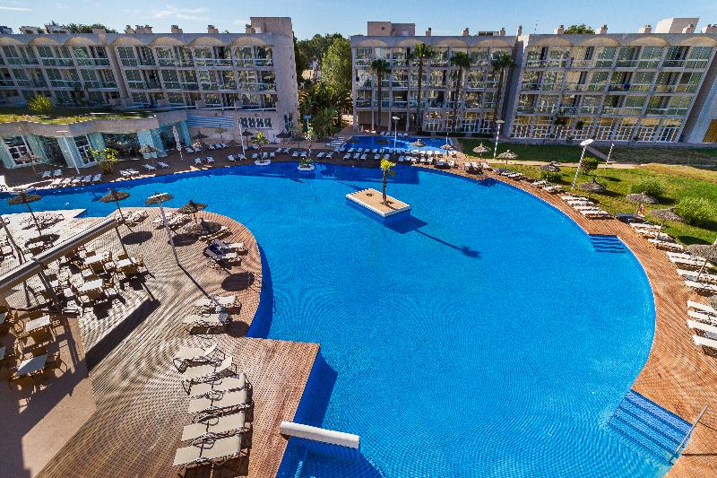 Eix Alzinar Mar Suites Adults Only Pool