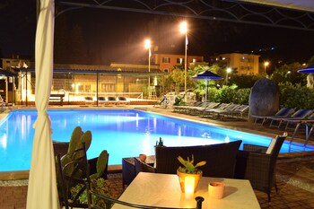 Residence Segattini Hotel Front - Evening/Night