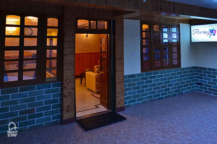 Powring Guest House 