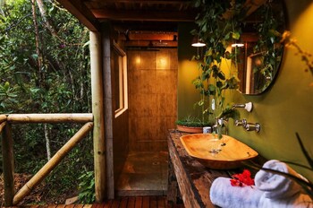 Salvaje Glamping Bathroom