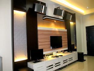 Hotel Harmony In Pontianak 
