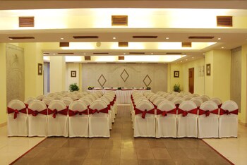 Lords Plaza Surat Meeting Facility