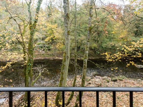 Riverbank Cottage 