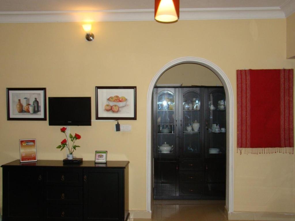 Kumar's Mountain View Cottage 