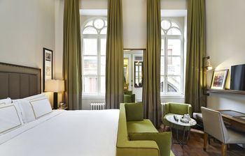 Vault Karakoy The House Hotel | Istanbul Accommodation