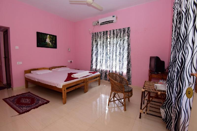 Coral Cove Beach Resort 