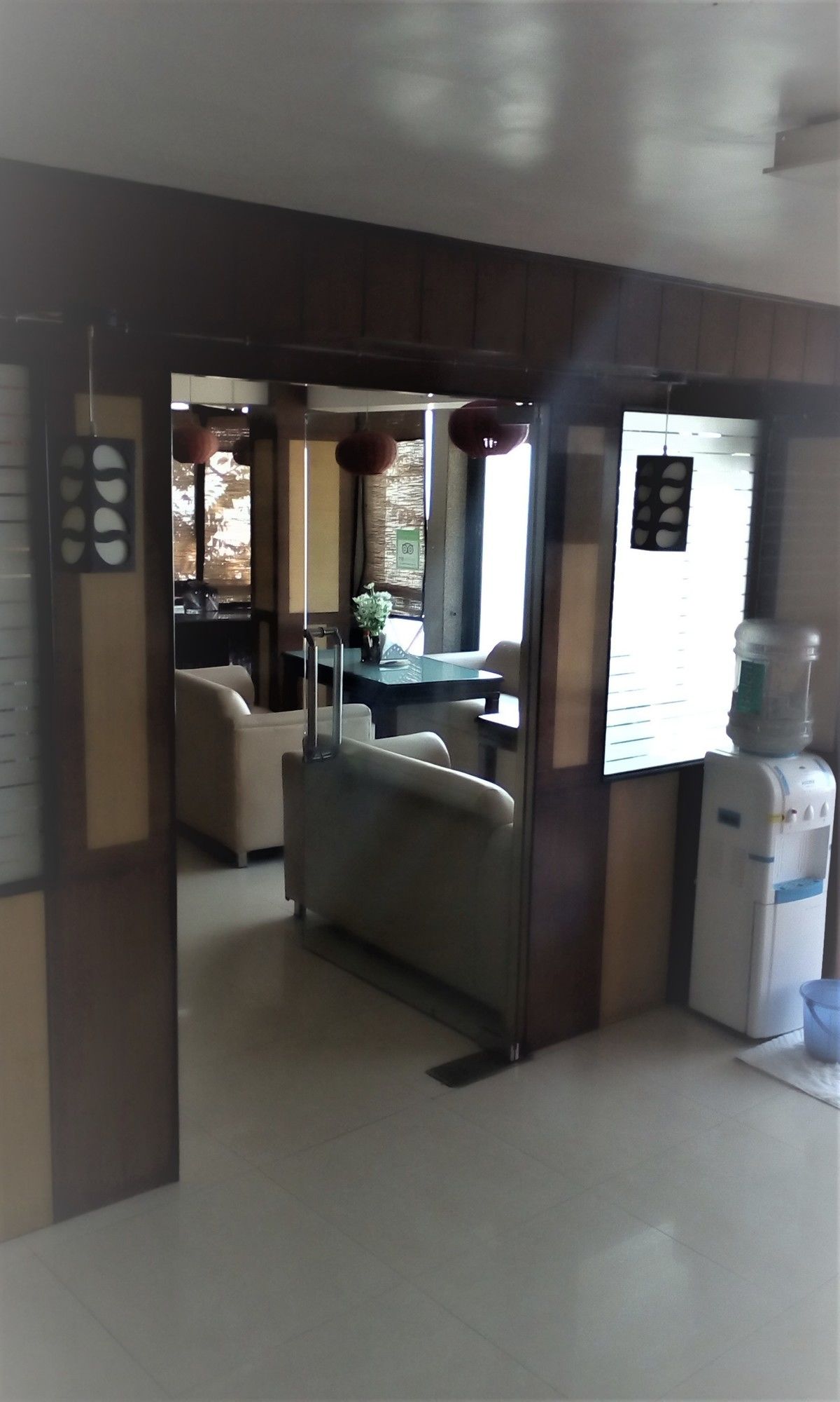 Hotel Ganesha Inn 