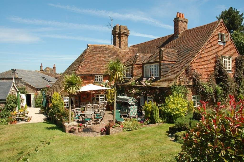 Clayton Wickham Farmhouse 