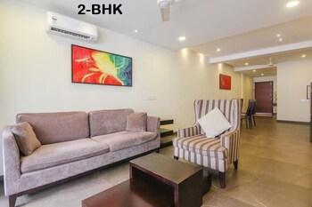 Zondela Inn Luxury Apartments Guestroom