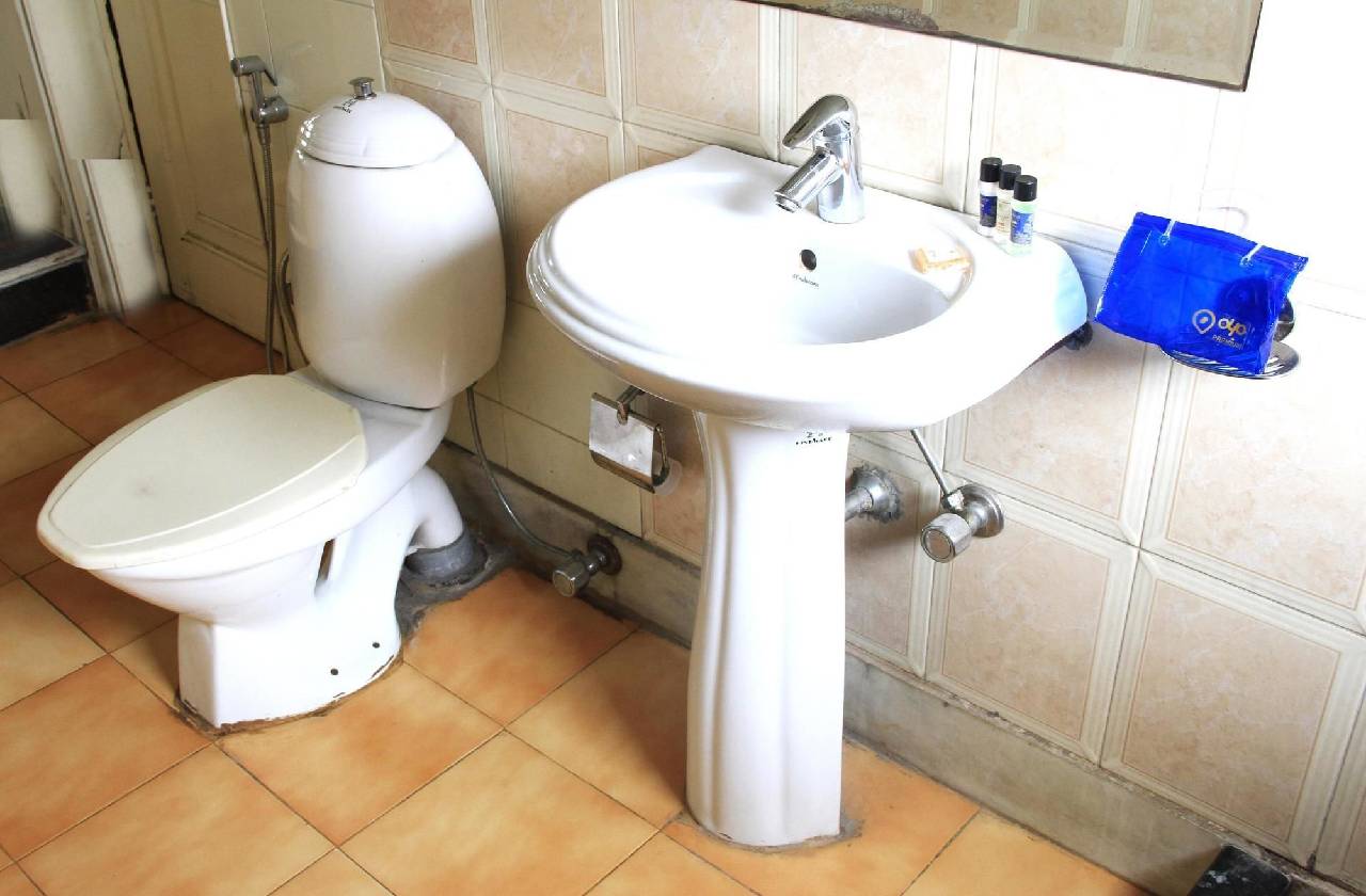 Oyo Rooms Near Akashneem Marg 