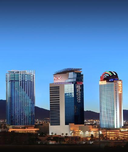 Luxury Suites At Palms Place 