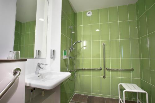 Inter Hotel Calais Eurotunnel L'haut' Aile 