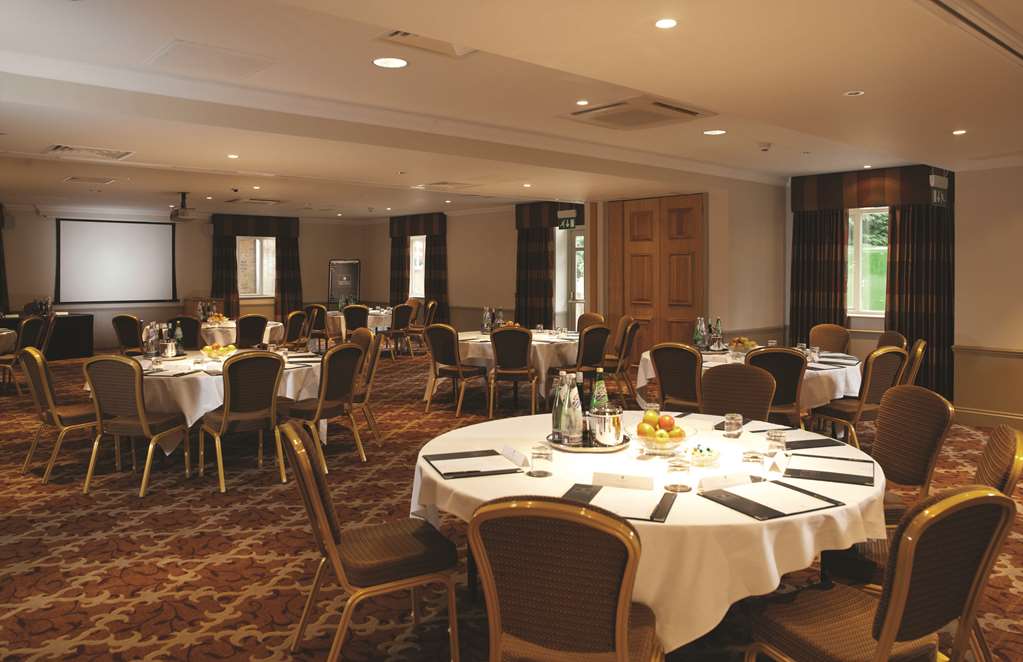 () Frimley Hall meeting room cabaret  () Frimley Hall meeting room cabaret