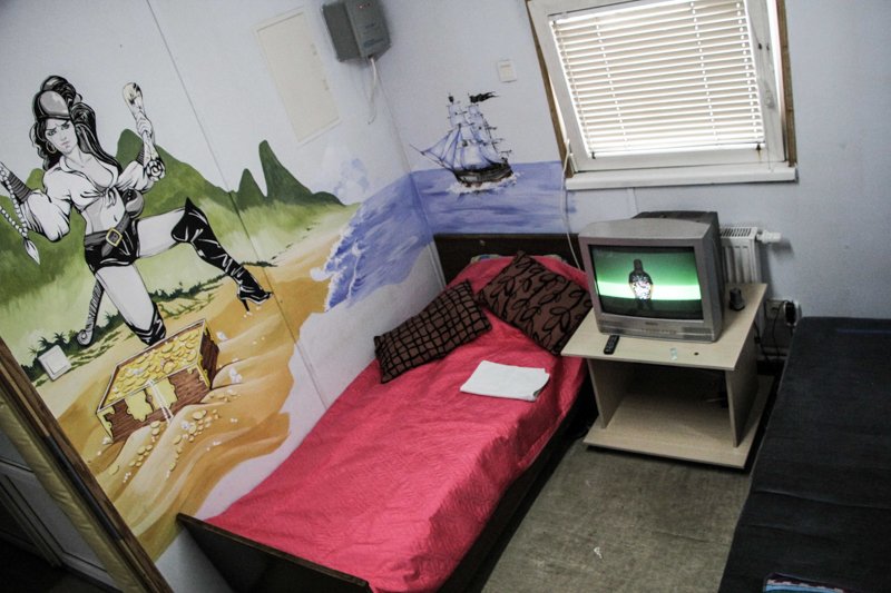 Hostel Sibiry (هاستل سیبیری) 