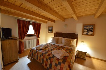 Hotel Du Grand Paradis & Wellness La Baita Guestroom