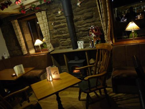 The Anchor Inn ( آنچور این) 