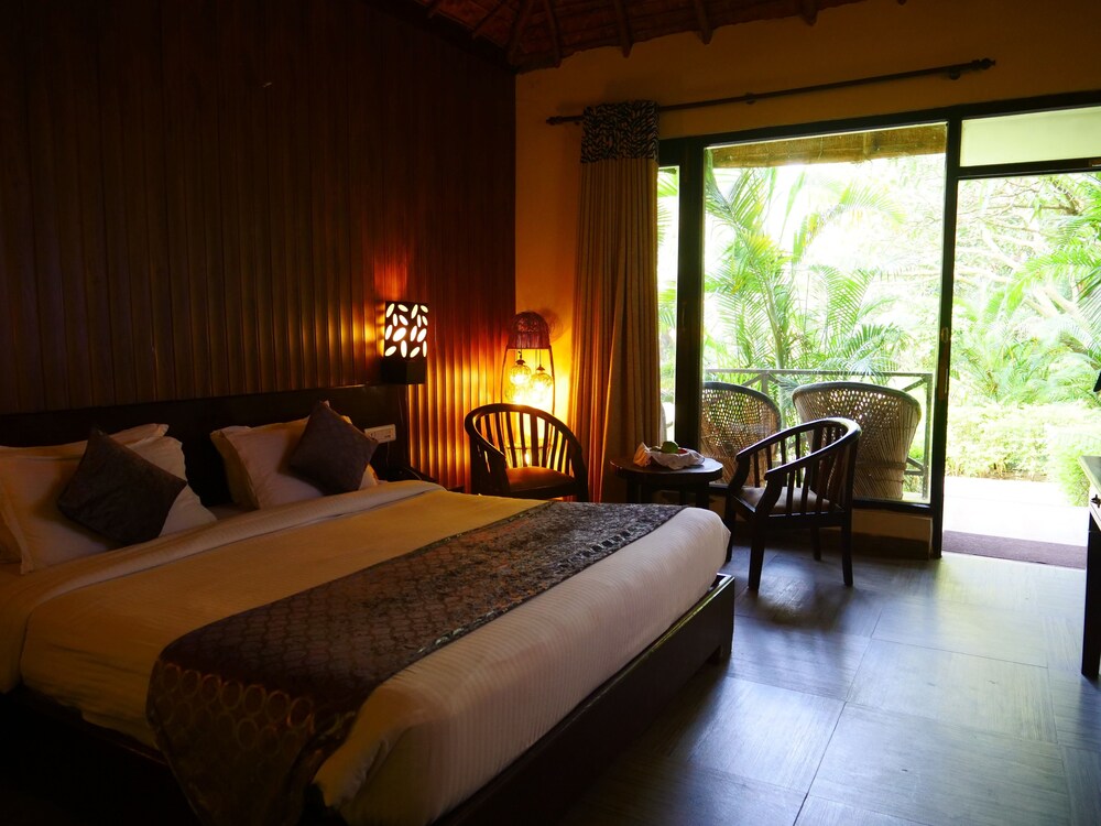 Iris Resort And Spa Guestroom