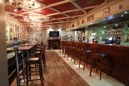 Mellon Country Inn Hotel 