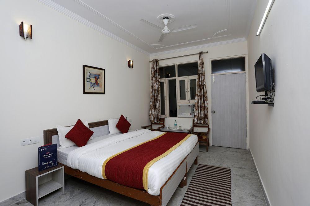 Oyo 8988 Radha Krishna Guest House 