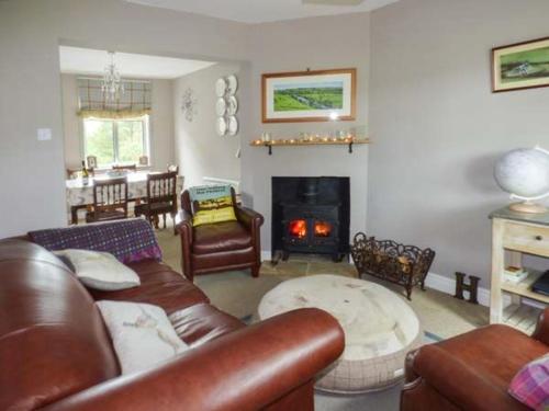 Housekeepers Barnard Castle (هوسكیپرس بارنارد كاستل) 