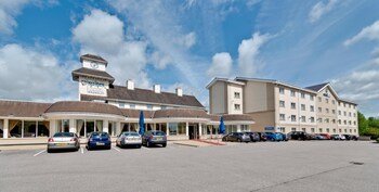 Suites Hotel & Spa