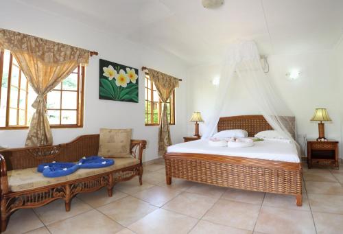 Le Surmer Self Catering Chalets 