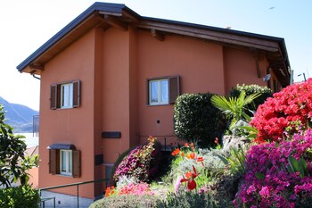 Nina & Berto Hotel Front