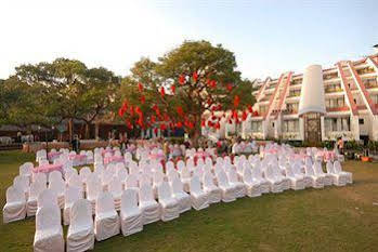 Mango Hotels Valley View 