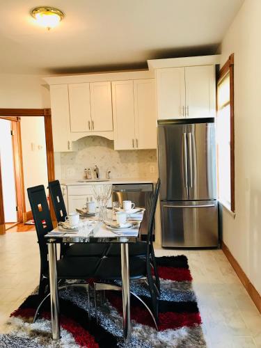 Boston Luxury Suites (بوستون لاکچری سوئیتس) 