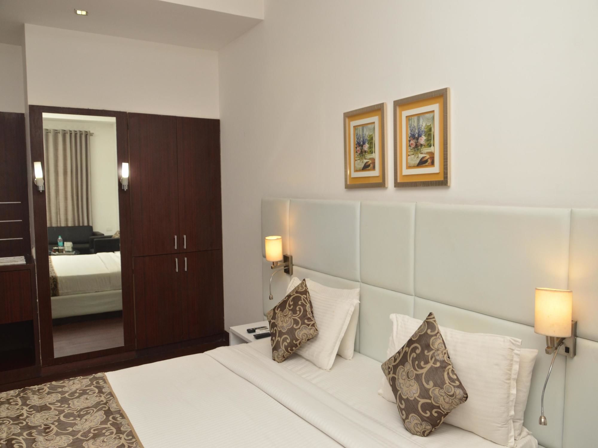 Oyo 2037 Hotel Manor 