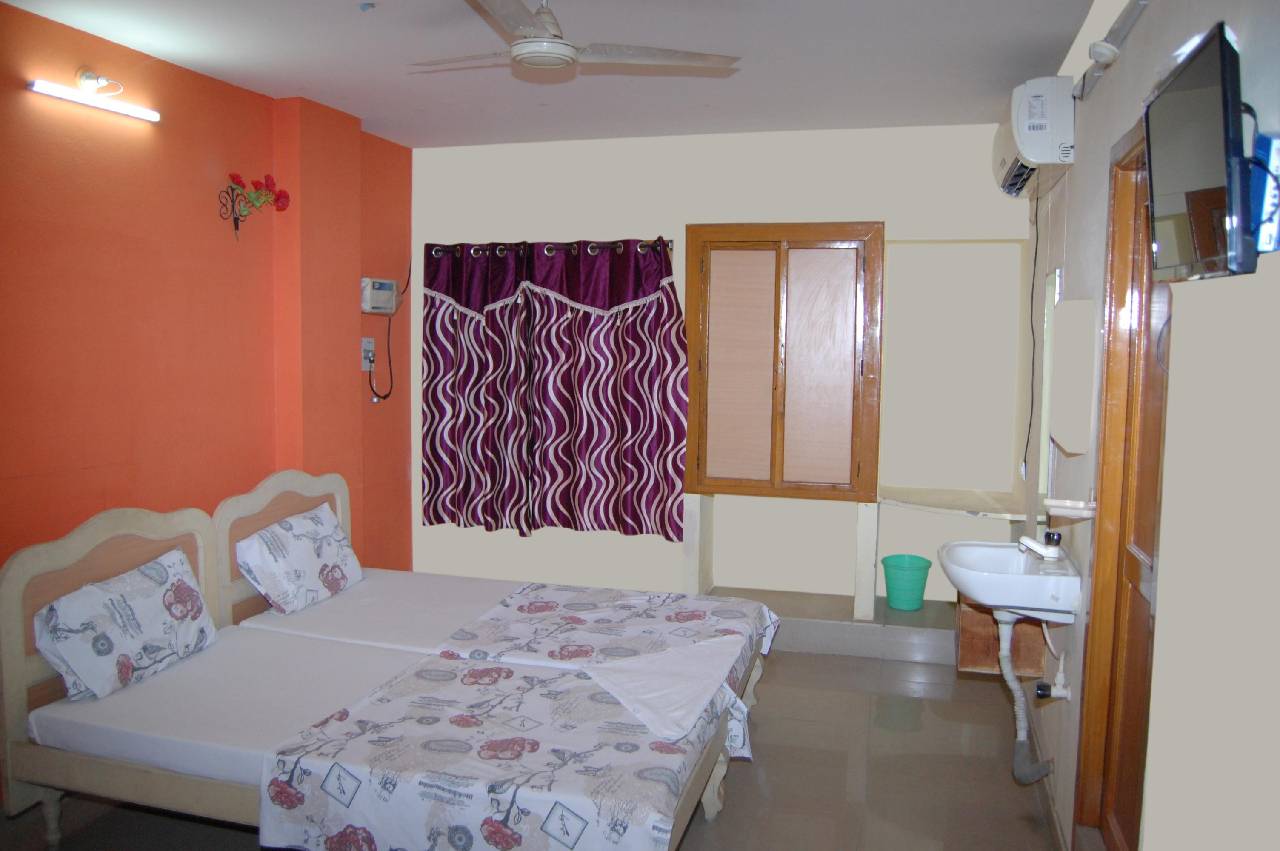 Hotel Jayaam 
