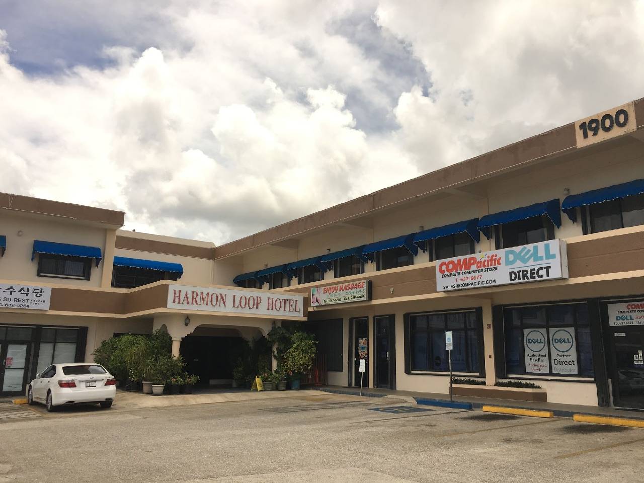 Harmon Loop Hotel 