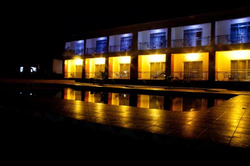 Chamba Valley Exotic Hotel 
