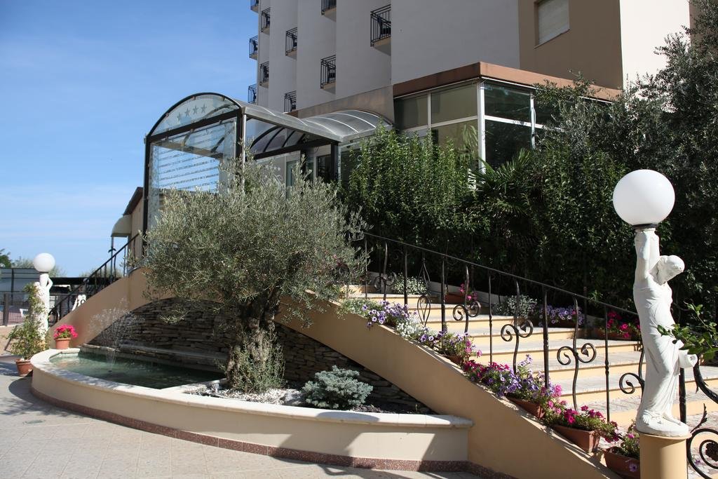 Hotel Plaza 