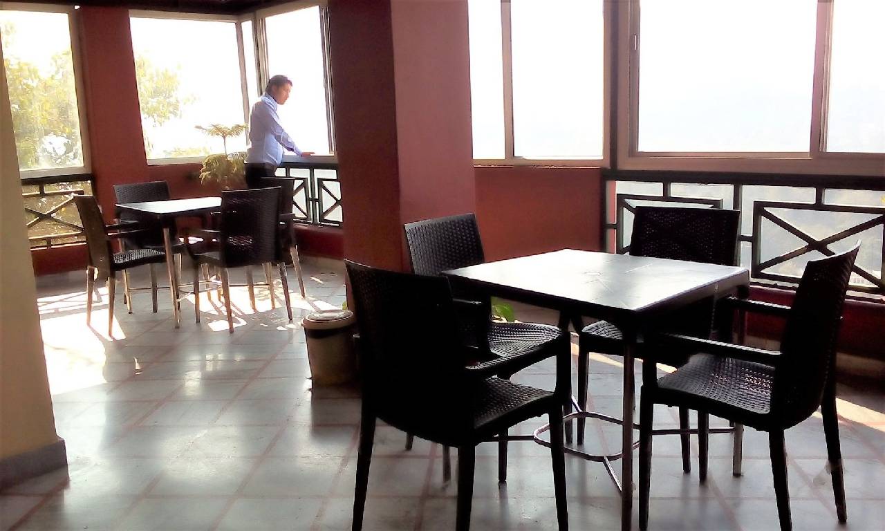 Hotel Ganesha Inn 