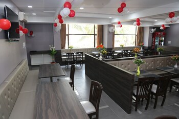 Fabhotel Dawat Inn Waluj Bk 