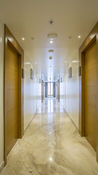 Sai International Hotel Interior Detail