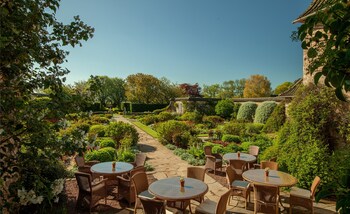 Greywalls Hotel & Chez Roux Terrace/Patio