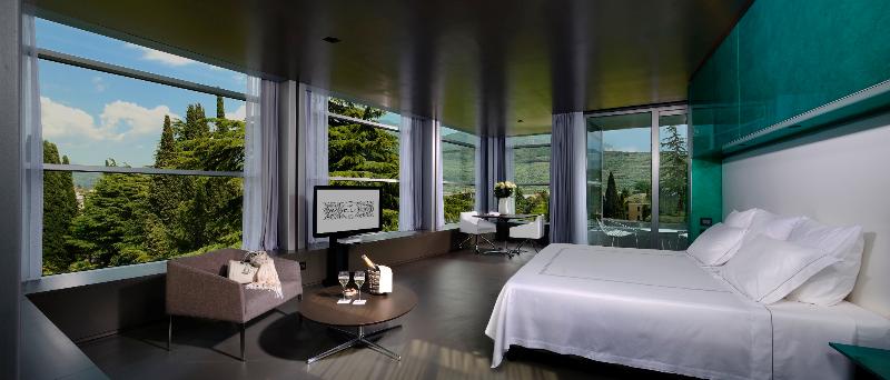 Lido Palace Room