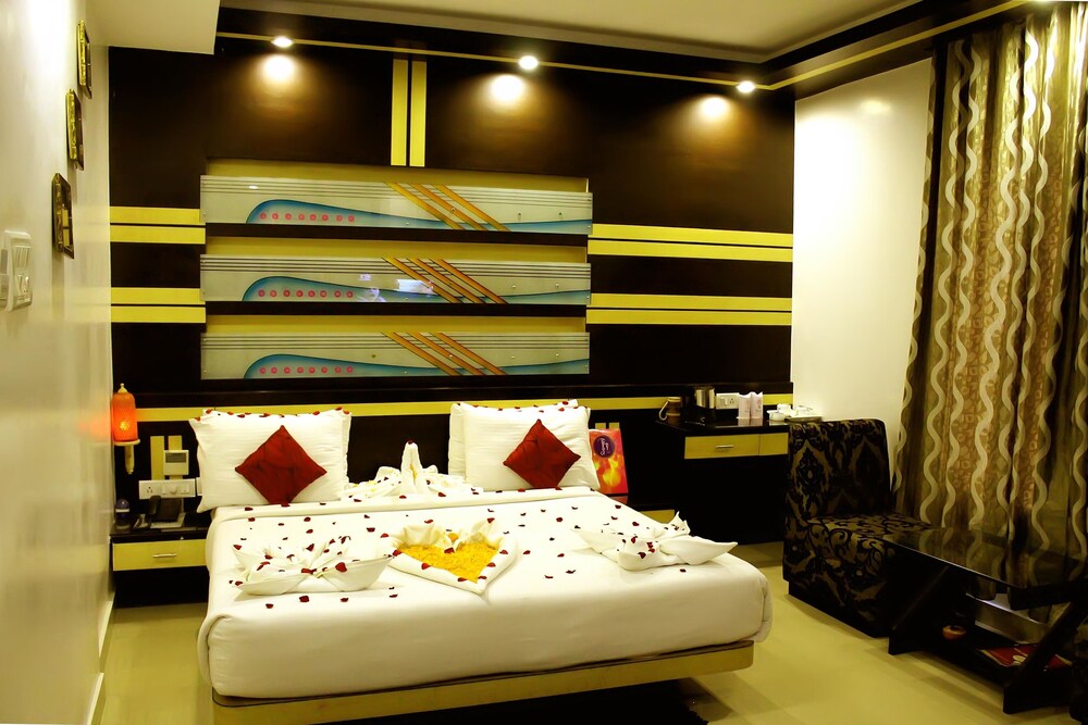 Hotel Simna International Guestroom