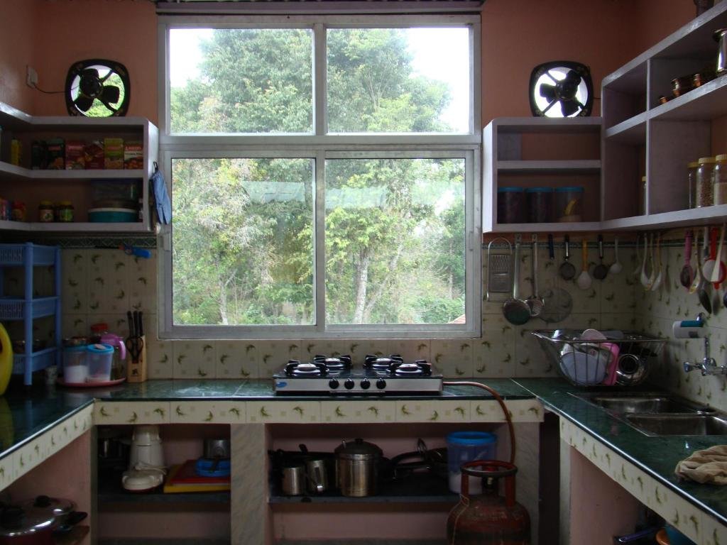 Kumar's Mountain View Cottage 